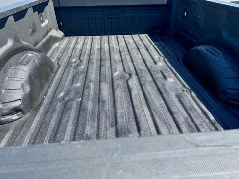 Used 2022 Ford F250 XL w/ Power Equipment Group AWD/4WD image 6