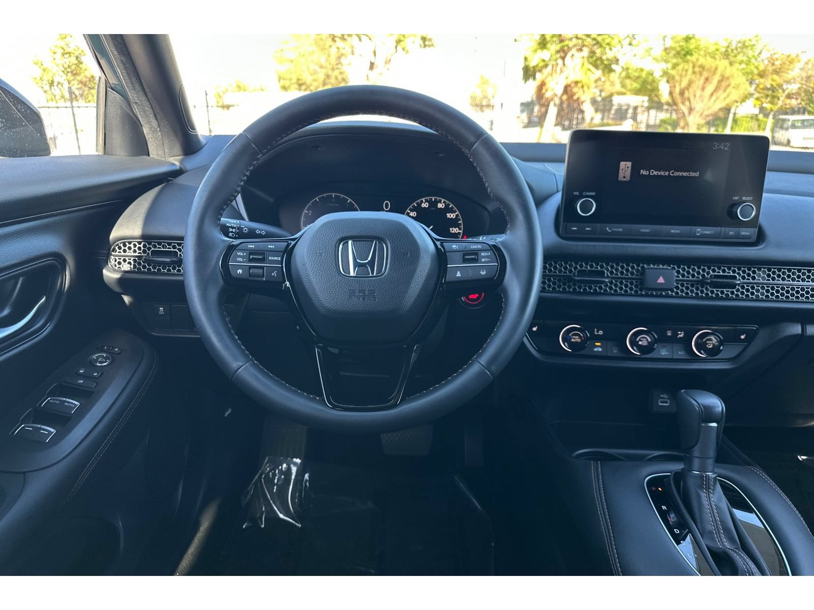 Used 2024 Honda HR-V Sport image 16