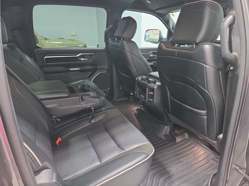 Used 2024 RAM 1500 Laramie AWD/4WD image 19