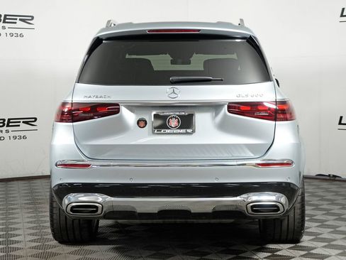 Used 2026 Mercedes-Benz Maybach GLS 600 4MATIC image 4