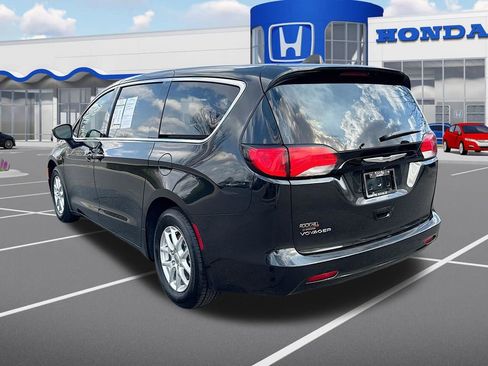 Used 2023 Chrysler Voyager LX FWD image 40