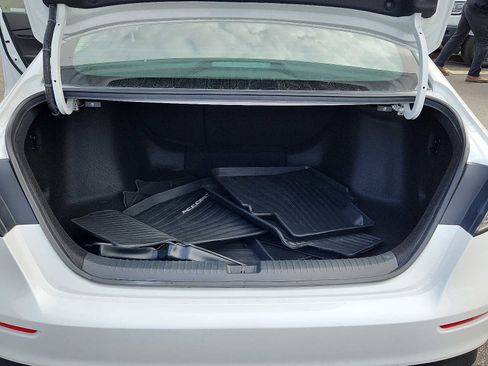 Certified 2024 Honda Accord EX image 27