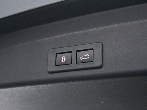 Used 2023 Subaru Ascent Limited image 10