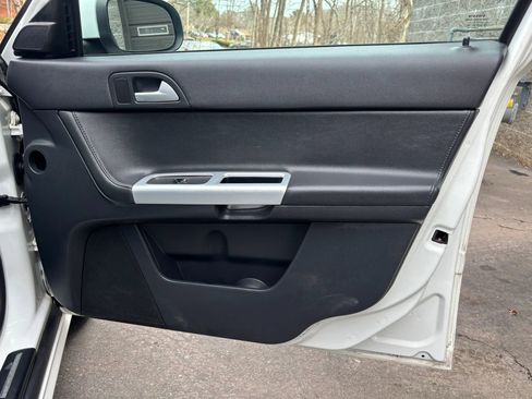 Used 2010 Volvo S40 2.4i image 14