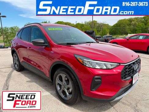 Used 2025 Ford Escape ST-Line w/ Tech Pack #1 FWD image 1