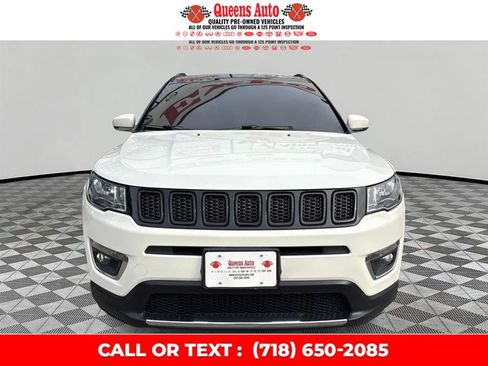 Used 2018 Jeep Compass Limited w/ Navigation Group image 2