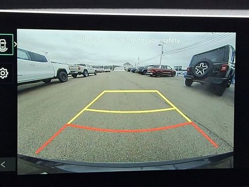 Used 2025 Kia Carnival image 19