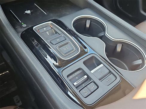 New 2026 Honda Pilot Touring image 12