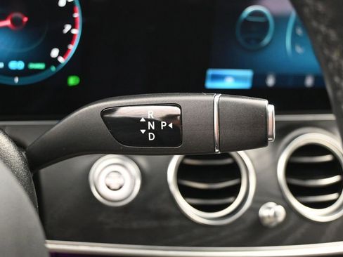 Used 2022 Mercedes-Benz E 450 4MATIC Sedan w/ Driver Assistance Package image 22