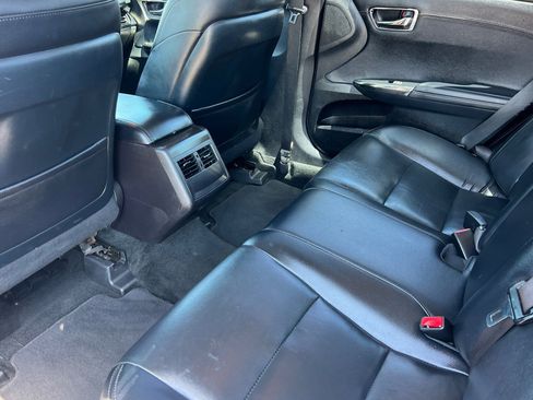 Used 2018 Toyota Avalon XLE FWD image 13
