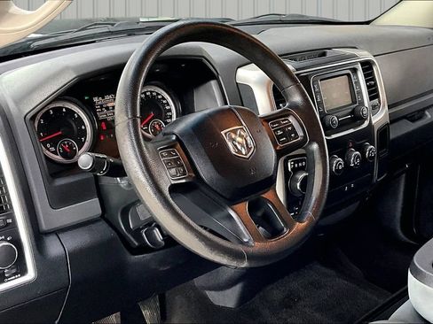 Used 2017 RAM 1500 Classic SLT AWD/4WD image 15