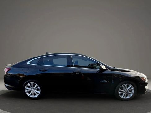 Used 2022 Chevrolet Malibu LT image 4