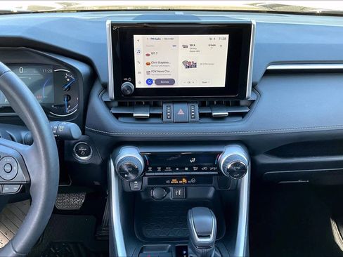 Used 2025 Toyota RAV4 XLE Premium image 7