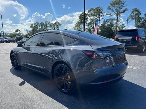 Used 2018 Tesla Model 3 RWD image 6