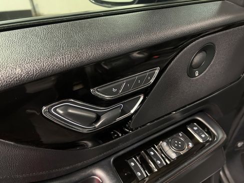 Used 2020 Lincoln Aviator Reserve w/ Elements Package Plus image 29