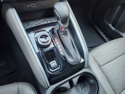 Used 2024 Chevrolet Colorado ZR2 w/ ZR2 Convenience Package III image 23