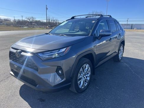 Used 2024 Toyota RAV4 XLE Premium image 3
