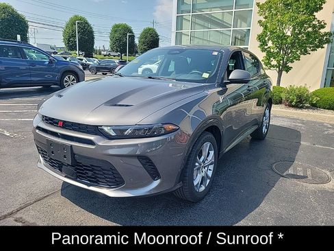Used 2024 Dodge Hornet R/T w/ Tech Pack w/o Parking AWD/4WD image 9