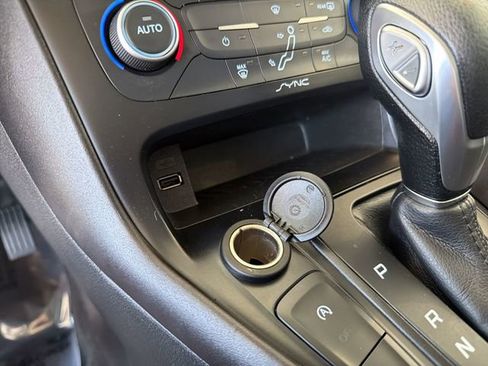 Used 2018 Ford Focus SE image 24