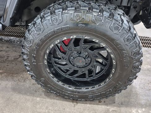 Used 2019 Jeep Wrangler Unlimited Rubicon w/ Dual Top Group image 6