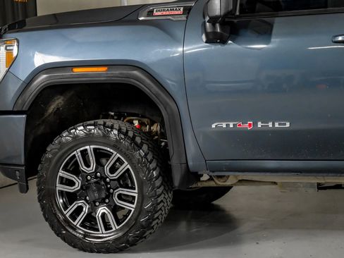 Used 2020 GMC Sierra 2500 AT4 w/ AT4 Premium Package AWD/4WD image 12