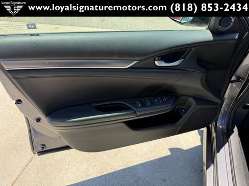 Used 2017 Honda Civic EX-L image 18