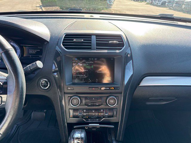Used 2018 Ford Explorer XLT w/ Equipment Group 202A FWD image 21