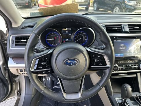 Used 2019 Subaru Outback 2.5i Limited AWD/4WD image 14