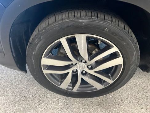 Used 2017 Honda Pilot Elite image 13