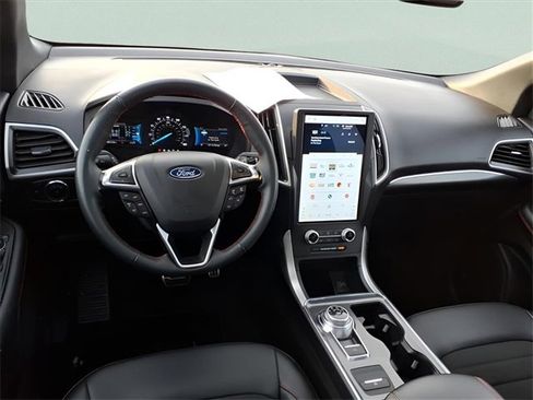Used 2024 Ford Edge ST-Line image 6
