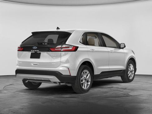 Used 2024 Ford Edge SEL AWD/4WD image 2
