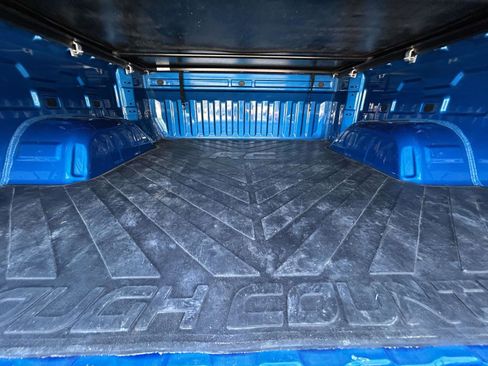 Used 2024 Chevrolet Silverado 1500 Custom Trail Boss w/ LPO, Dark Essentials Package image 17