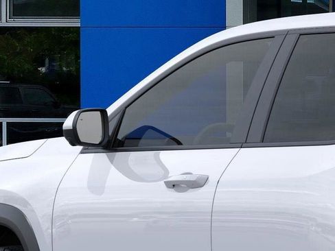 New 2026 Chevrolet Equinox LT w/ Convenience Package II image 12