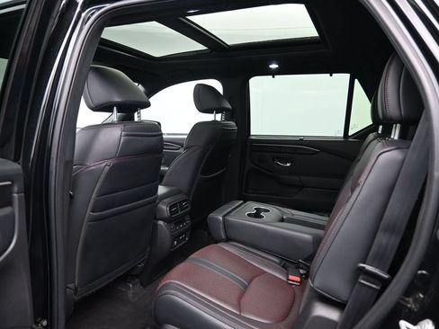 Used 2023 Honda Pilot Elite image 25