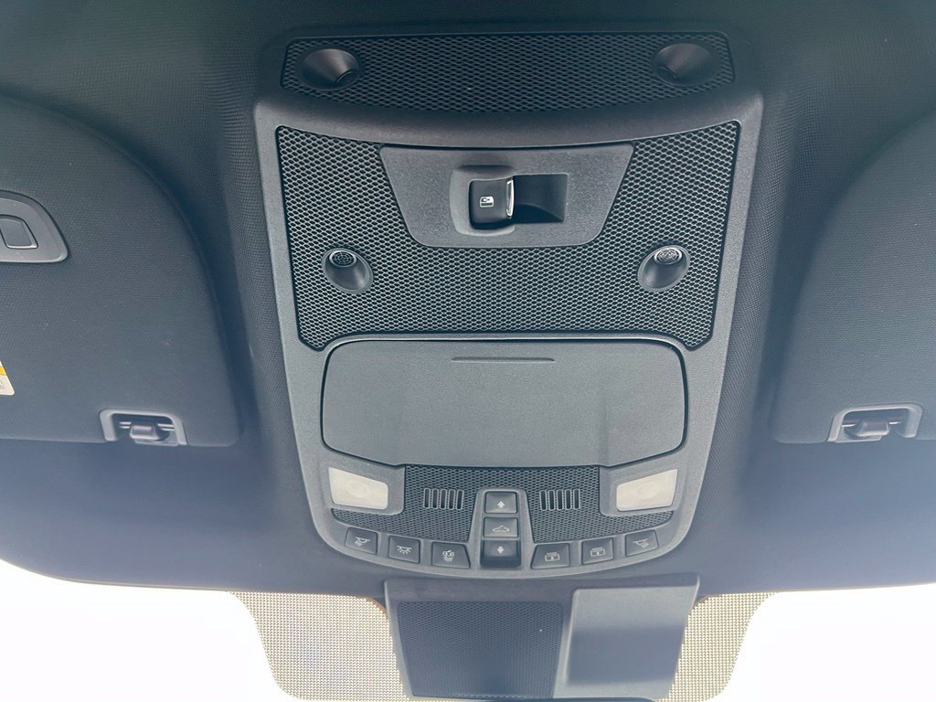 Used 2019 Ford F150 Lariat w/ Equipment Group 502A Luxury AWD/4WD image 28