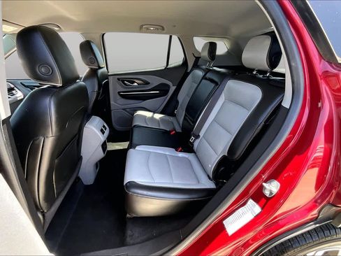 Used 2019 GMC Terrain SLT FWD image 18