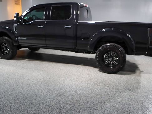 Used 2019 Ford F250 Platinum w/ Platinum Ultimate Package image 10