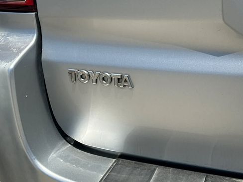 Used 2006 Toyota 4Runner SR5 RWD image 13