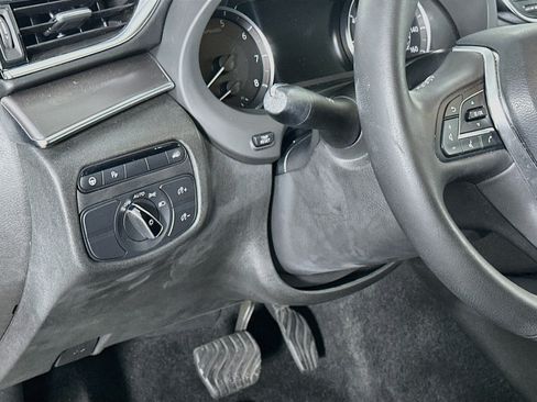 Used 2023 INFINITI QX50 Luxe FWD image 17