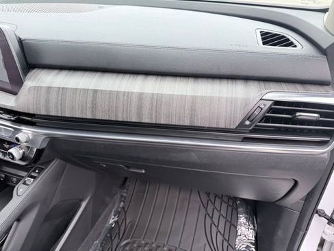 Used 2024 Kia Telluride SX w/ Towing Package image 7