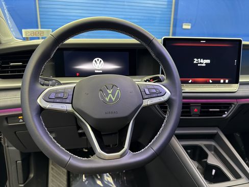 New 2026 Volkswagen Tiguan SE image 14