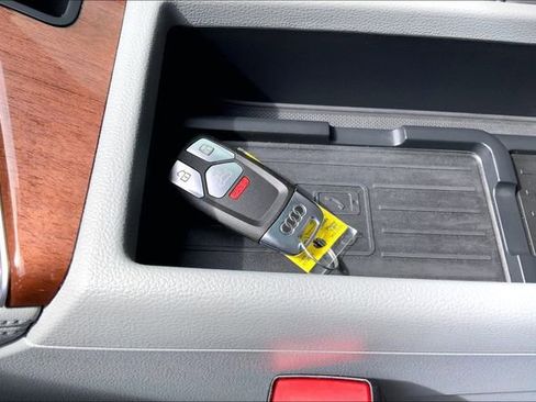 Used 2023 Audi A4 2.0T allroad Prestige image 12