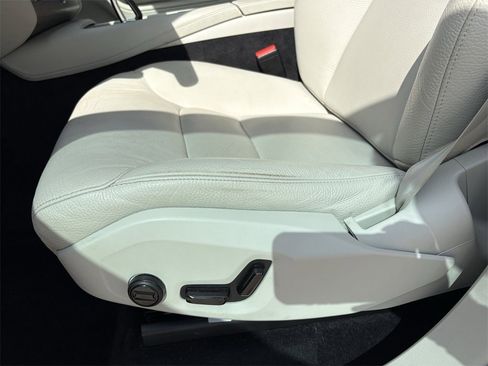 Used 2023 Volvo XC90 B6 Plus w/ Protection Package Premier image 13