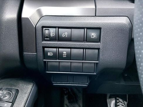 Used 2025 Toyota 4Runner SR5 RWD image 32