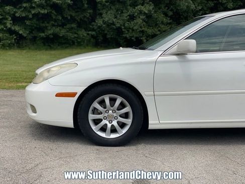 Used 2002 Lexus ES 330 FWD image 10