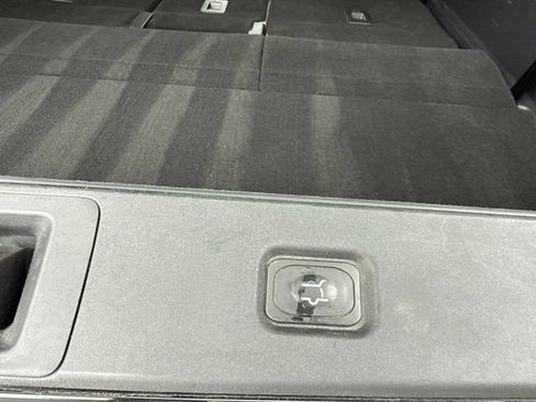 Used 2025 Ford Expedition Platinum w/ Driver's Package AWD/4WD image 50