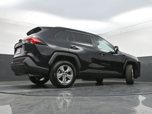 Used 2022 Toyota RAV4 XLE image 30