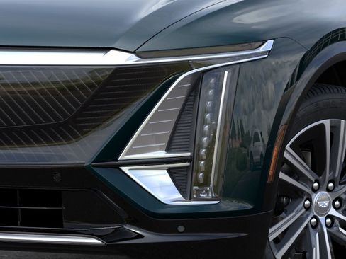 New 2026 Cadillac Lyriq Luxury w/ LPO, Floor Liner Package RWD image 10