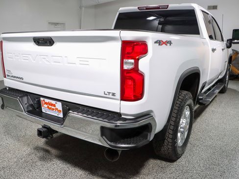 Used 2024 Chevrolet Silverado 2500 LTZ AWD/4WD image 7