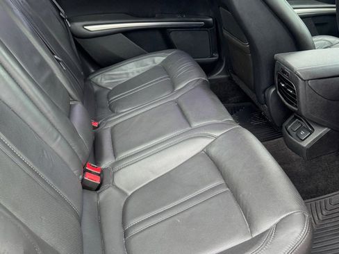 Used 2014 Lincoln MKZ FWD image 11